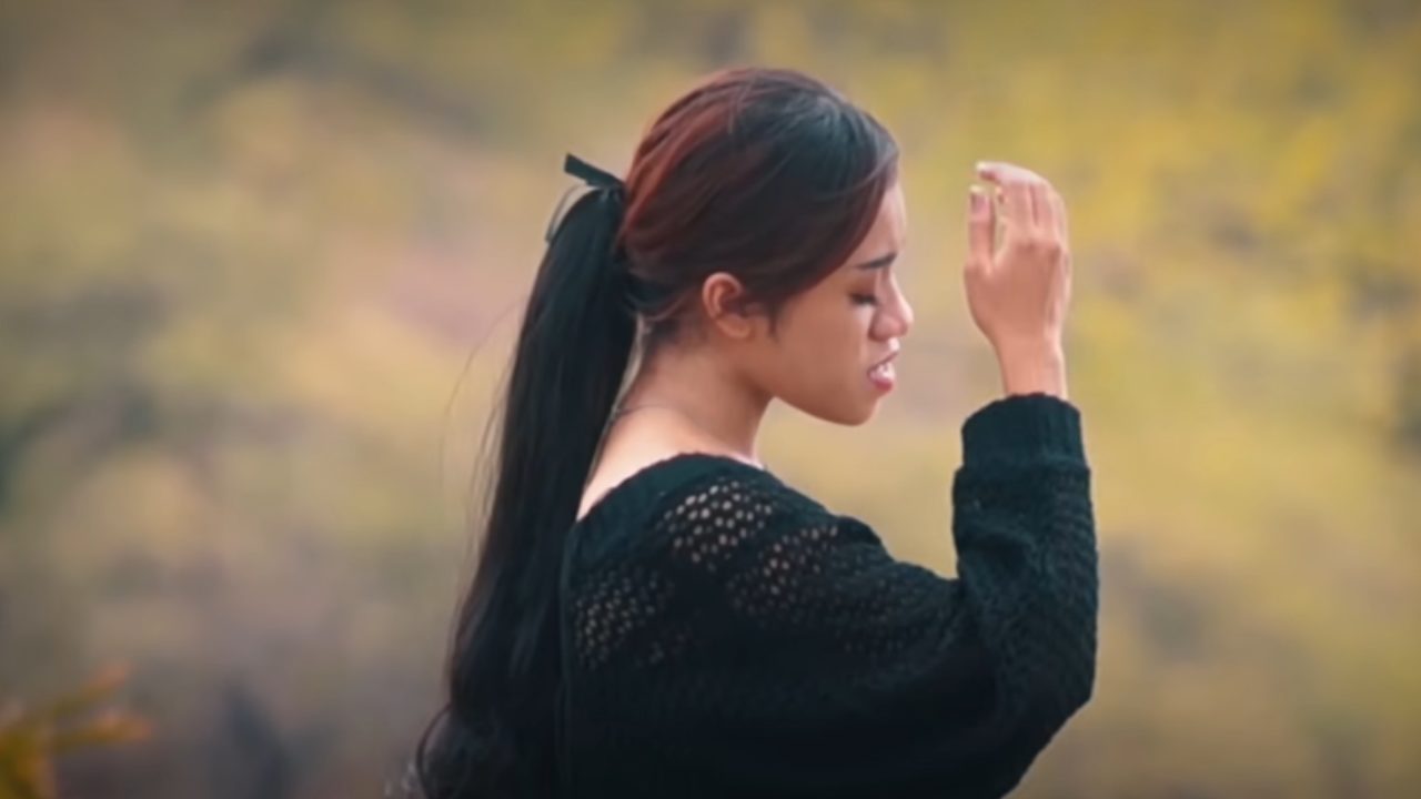 6 Lagu KPop yang Menggambarkan Luka Saat Dimanfaatkan dalam Cinta—Bikin Hati Tergores!