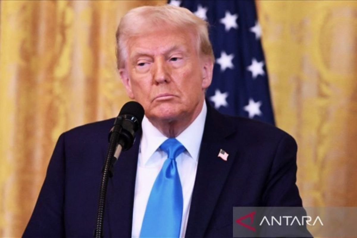 Gejolak Global: Dari Negosiasi Trump hingga Debut Gemilang Beckham Putra, China Siap Jadi Penyelamat Asia Tenggara, dan Bus Open Top Jakarta Menggoda Turis!