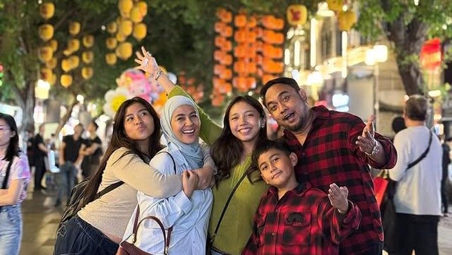 Keluarga Selebriti di Luar Negeri: Kiky Saputri & Meisya Siregar Ciptakan Momen Liburan Tak Terlupakan