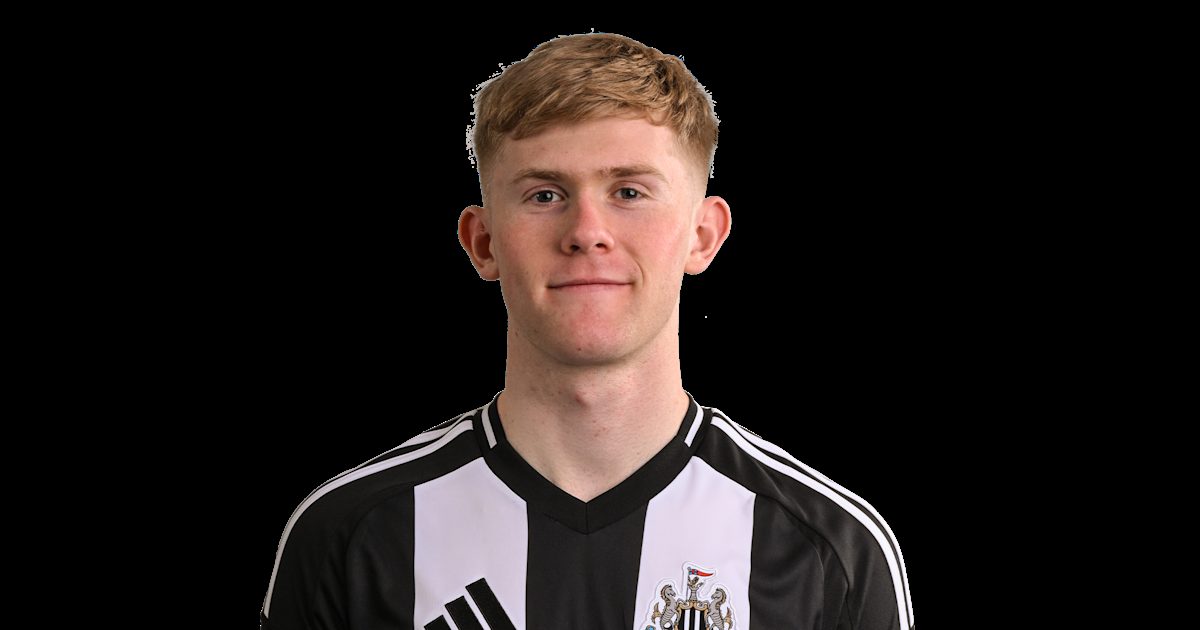 Lewis Hall: Bintang Muda Newcastle United yang Mengguncang Panggung Internasional