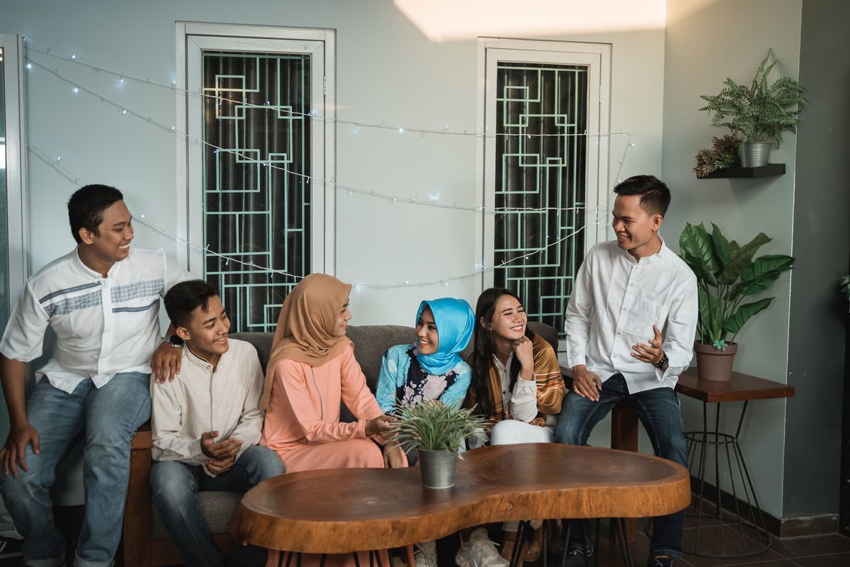 Mengapa Pertanyaan “Kapan Nikah?” Selalu Muncul di Lebaran? Fakta, Hukum Islam, dan Tips Menghadapinya