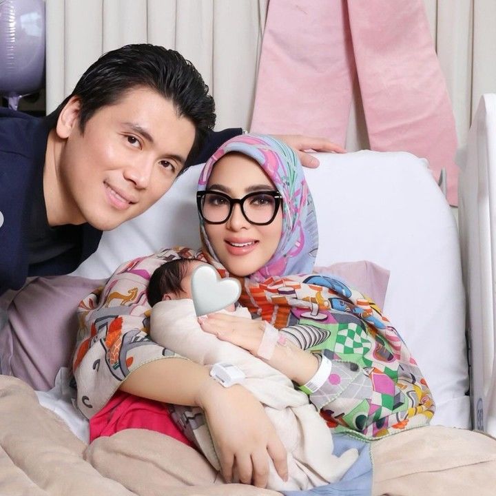 Mengejutkan! 5 Artis Terkenal yang Pernah Keguguran Anak Ketiga, Termasuk Titi Kamal
