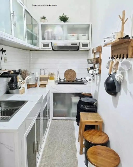 Rapi & Bersih di Dapur Sempit: Rahasia Arie Kriting, Decluttering Pasca Lebaran, dan Tips Menyimpan Makanan