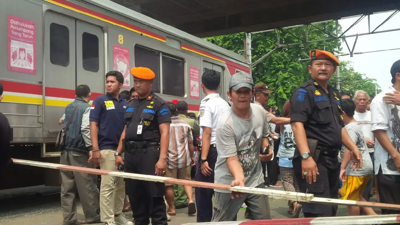 Kecelakaan KRL Bekasi Timur: Fakta-Fakta yang Perlu Anda Ketahui