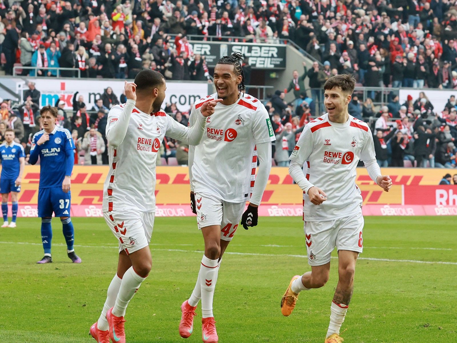 Koln dalam Sorotan: Cuaca Ekstrem, Kasus Overdose, dan Bintang Muda FC Köln yang Mengguncang Transfer