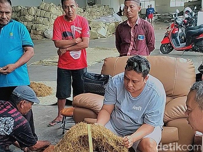 KPK Panggil Juragan Tembakau Madura, Haji Her, di Tengah Tuduhan Suap Cukai Rokok Ilegal