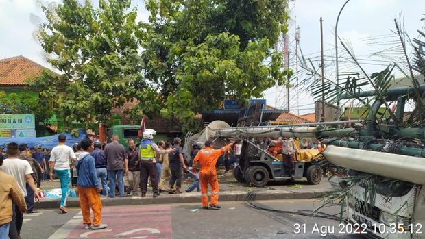 Manajemen Krisis PT KAI Diuji: Langkah Mitigasi Pasca Kecelakaan Besar di Bekasi Timur