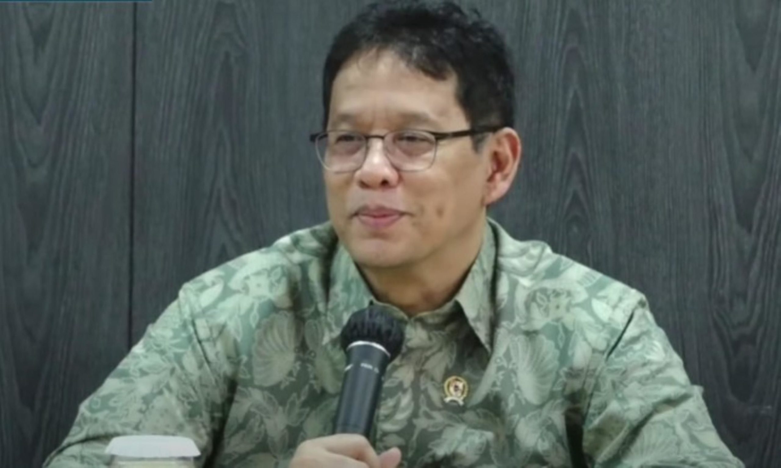 Menkeu Purbaya Curhat Sakit Pinggang, Diberi 8 Suntikan agar Bisa Berdiri