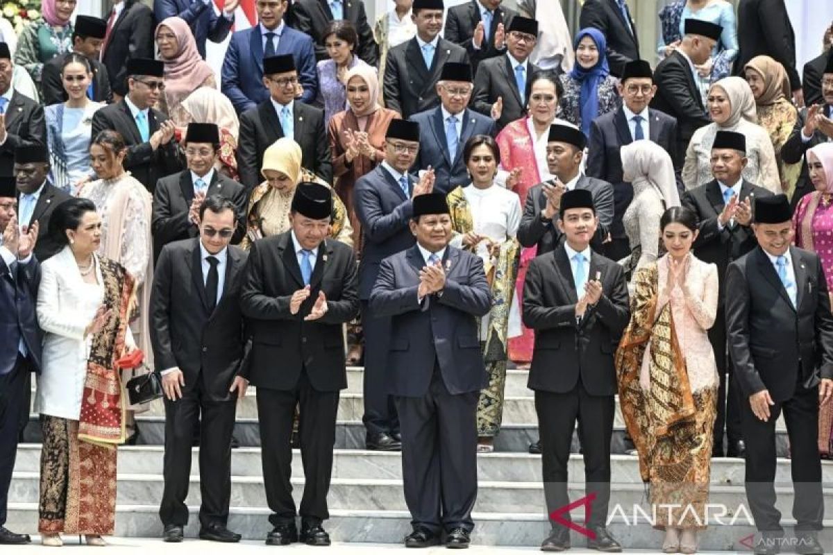 Misteri Reshuffle Kabinet Prabowo: Mengungkap Alasan di Balik Pergantian Menteri dan Kepala Staf Kepresidenan