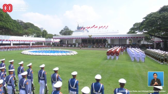 Momen Mengharukan Sri Sultan HB X Sambut Kapolri dan Tamu Undangan di HUT ke-80: Dari Upacara Pemakaman hingga Pesta Rakyat