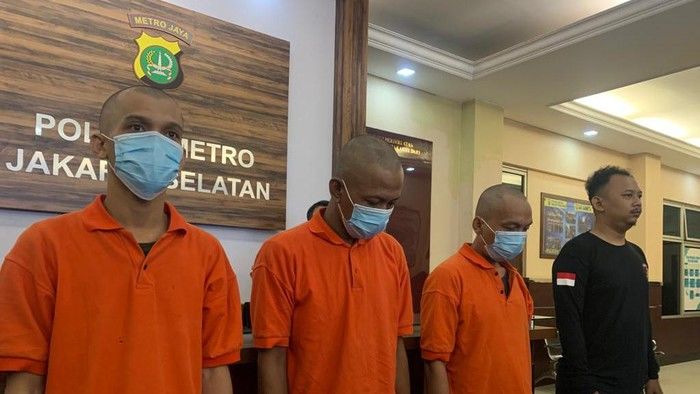 Pembacokan Brutal di Jakarta Selatan: 3 Pelaku Masih Diburu, Polisi Intensif Lakukan Penangkapan