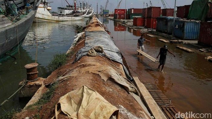 Pos Angke Hulu Siaga II: BPBD Jakarta Imbau Warga Waspada Banjir Rob di Pesisir Utara