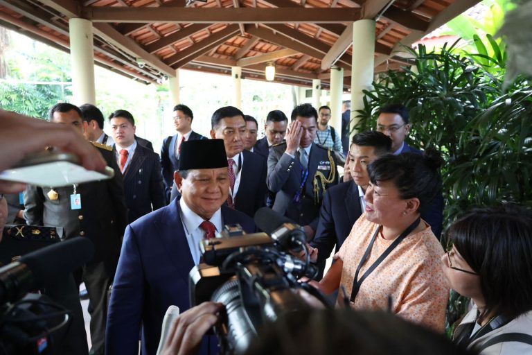 Prabowo Unggul Jauh, Anies-AHY Tertinggal: Hasil Survei Poltracking Tunjukkan Pergeseran Besar Elektabilitas 2029