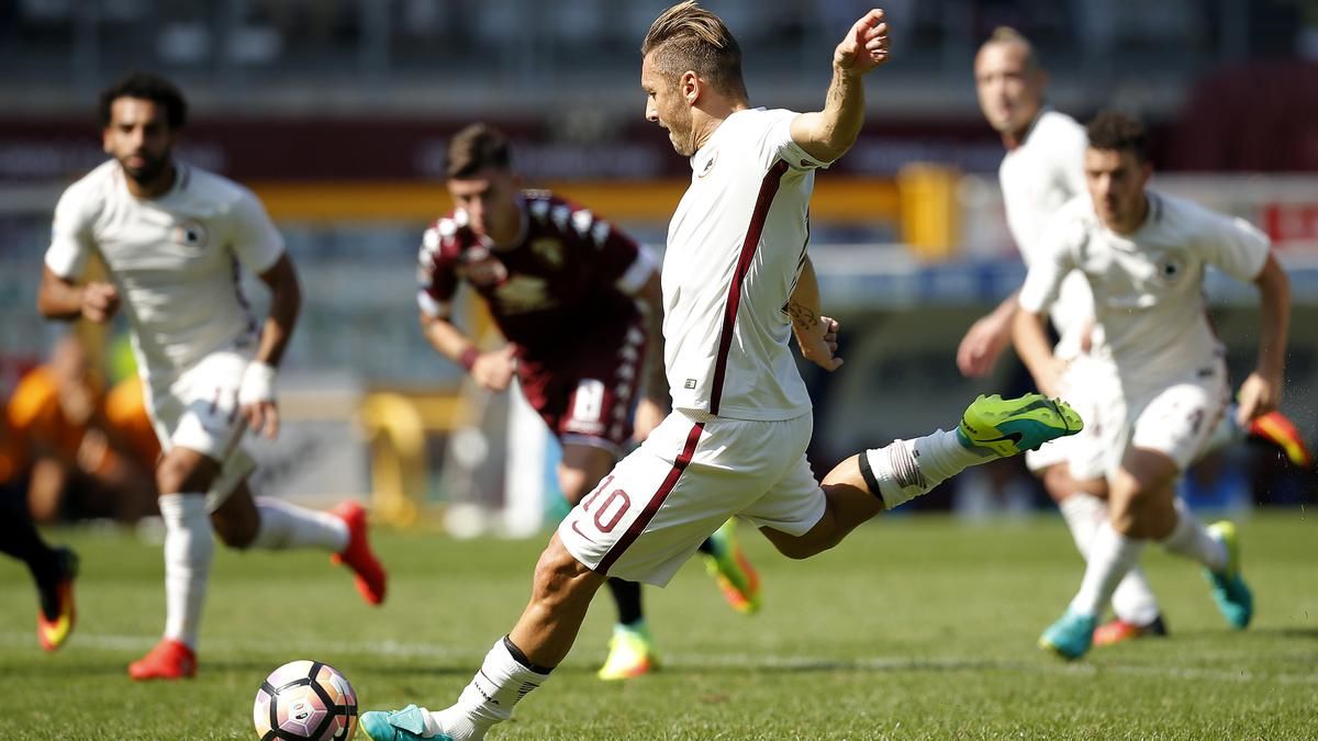 Totti Cetak Sejarah di Laga Ke-500: Gol Penentu Roma Meredam Kepemimpinan Inter