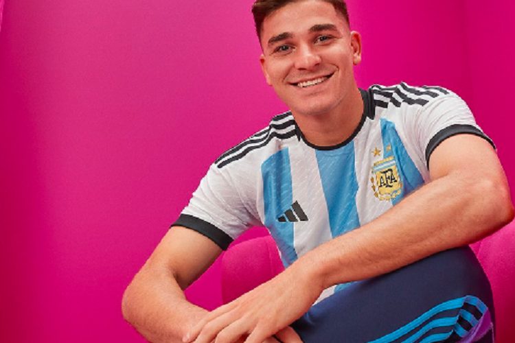 Julian Alvarez: Profil, Karir, dan Kehidupan Pribadi Pemain Sepak Bola Argentina