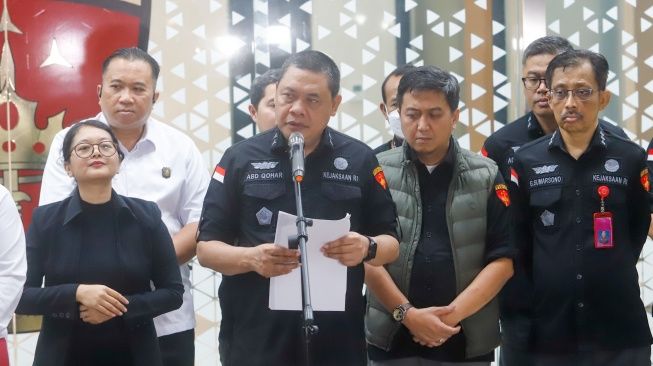 Babak Baru Kasus Korupsi Eks Jampidsus: Tim 9 Kejagung Jadwalkan Ulang Pemeriksaan di Tengah Mundurnya Hotman Paris
