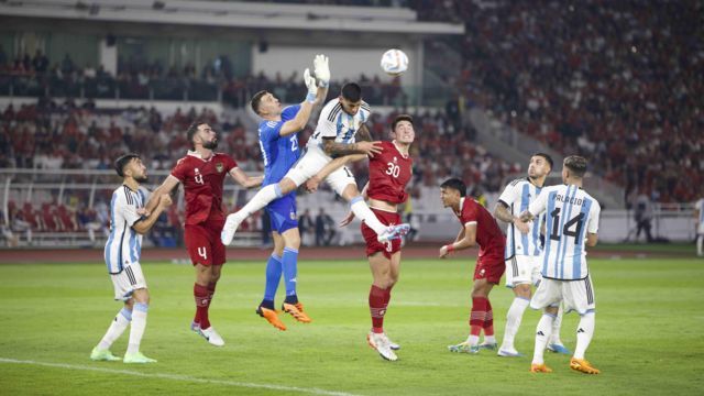 Bayang-Bayang Kontroversi Wasit Joao Pinheiro di Balik Laga Krusial Argentina vs Swiss