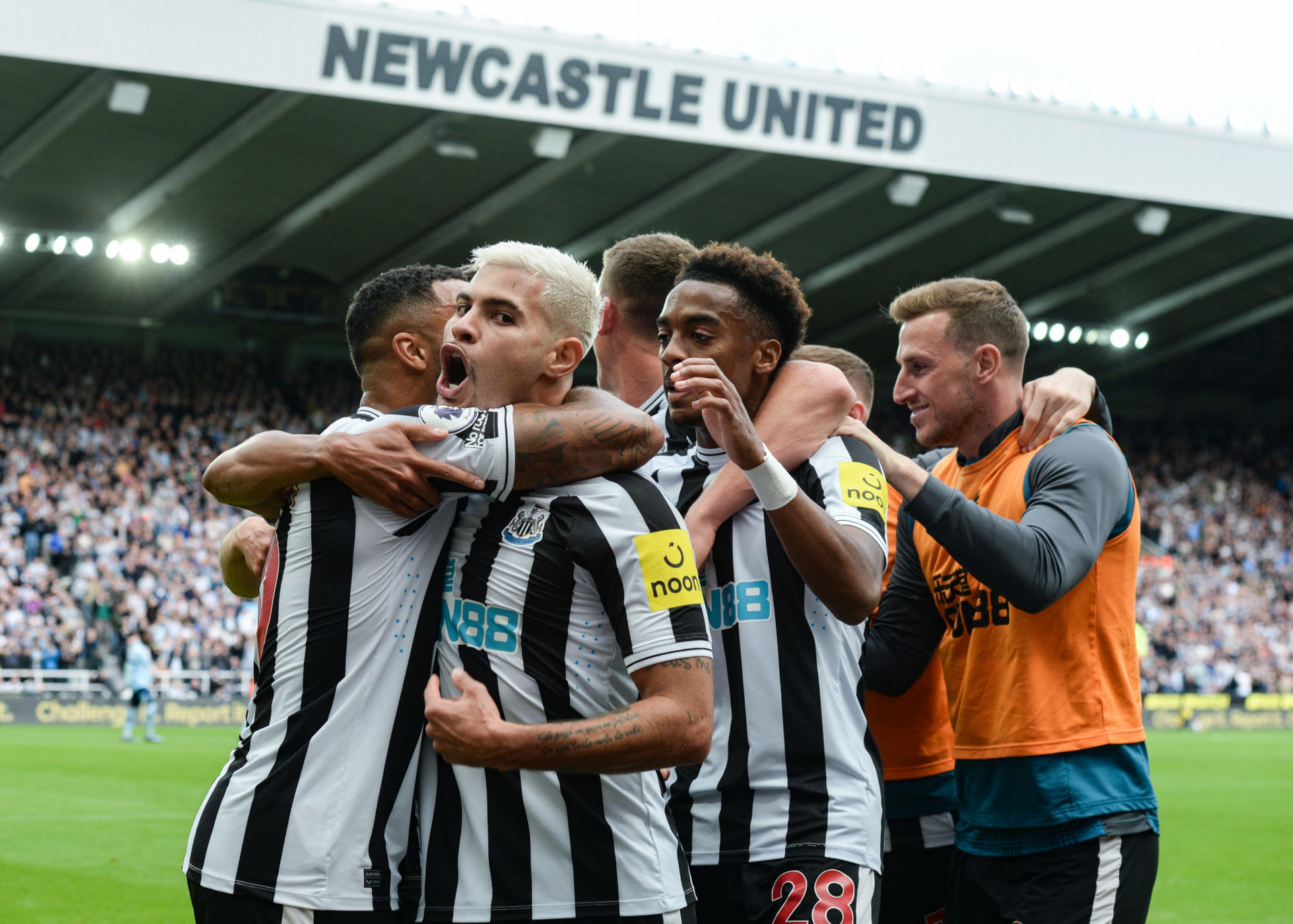 Bursa Transfer Memanas: Newcastle United F.C. Bersiap Sambut Wajah Baru di Tengah Minat Arsenal pada Bruno Guimaraes