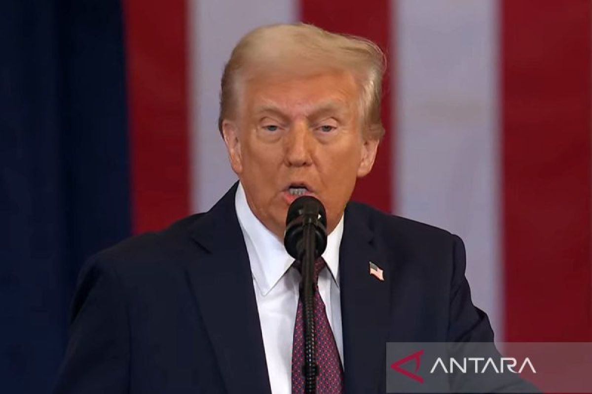 Comeback Gemilang Johnny Depp: Sindir Kebijakan Donald Trump Saat Debut Sebagai Scrooge di San Diego Comic-Con