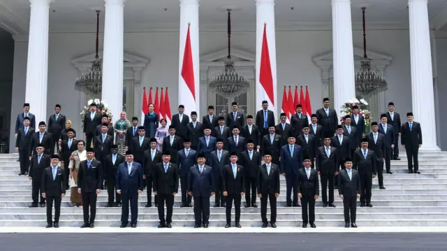 Dinamika Nasional dan Global: Dari Isu Kabinet hingga Ketegangan di Laut Merah