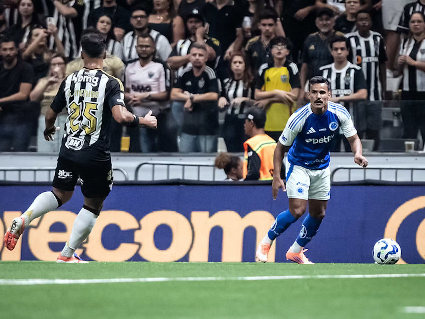 Drama dan Ketegangan Warnai Duel Sengit Atlético Mineiro vs Bahia di Arena MRV