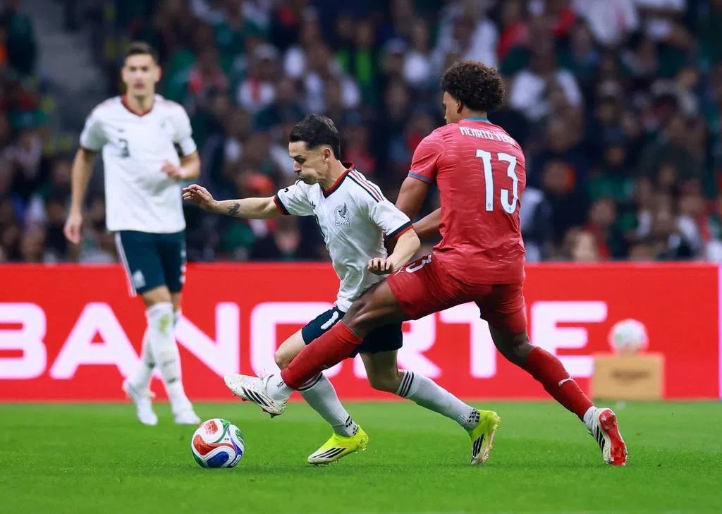 Drama di Estadio Azteca: Inggris Pulangkan Meksiko, Akhir Pilu Sang Legenda Guillermo Ochoa