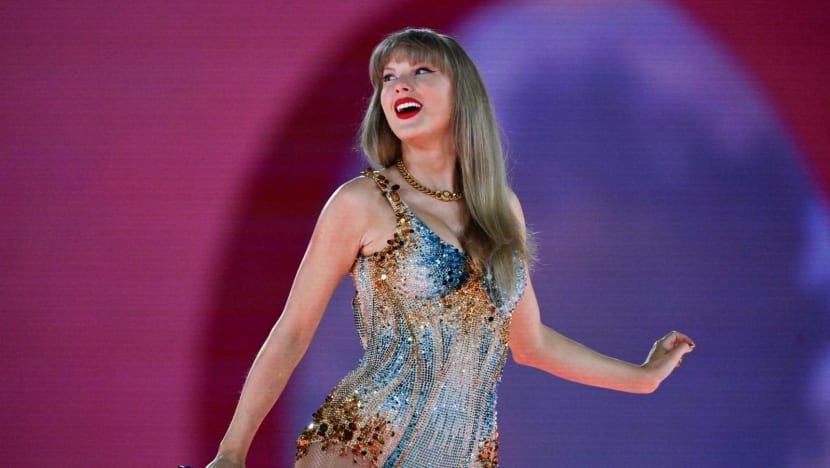 Drama di Houston: Akhir Perjalanan Bersejarah Kanada dan Momen Ikonik Taylor Swift di Dunia Fashion