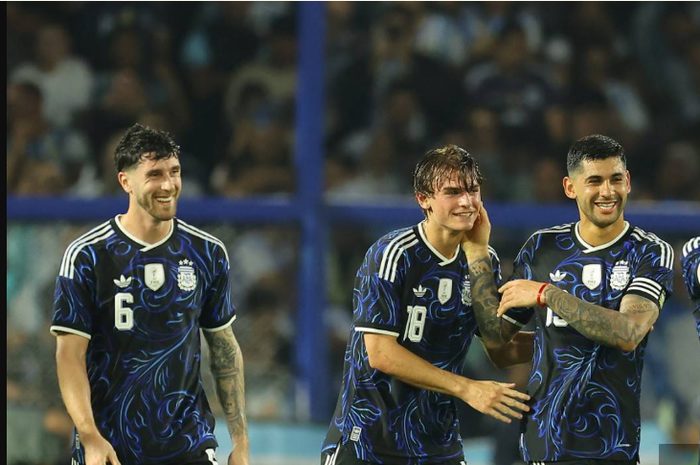 Drama Semifinal Piala Dunia 2026: Aksi Nico Paz Meredam Ketegangan Usai Jude Bellingham Tampar Pemain Argentina