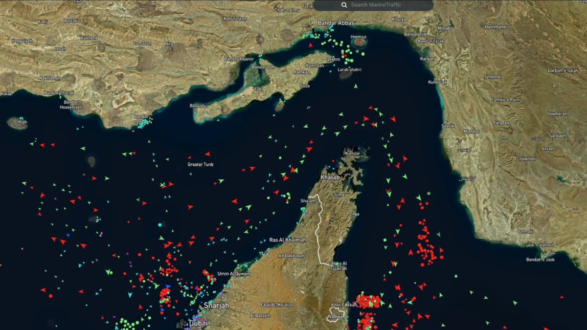 Floating Ecological Time Bombs: How Idled Tankers in the Persian Gulf Threaten Global Trade and Marine Life