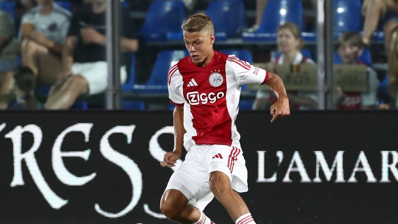 Gejolak di Balik Kepindahan Bintang Muda Ajax Sean Steur ke Newcastle United
