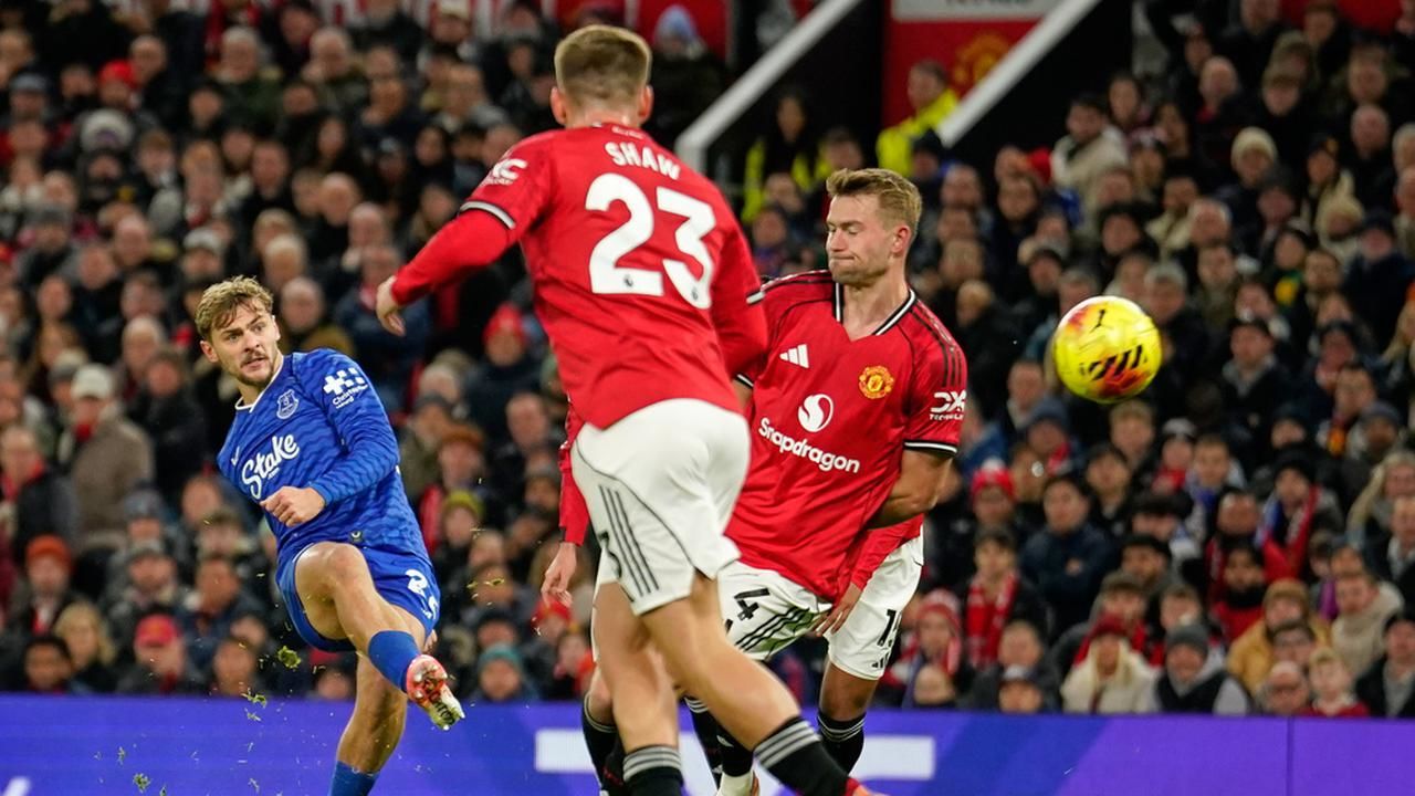 Manuver Transfer Manchester United: Dari Perburuan Bintang Real Madrid hingga Kesepakatan Mengejutkan dengan Chelsea