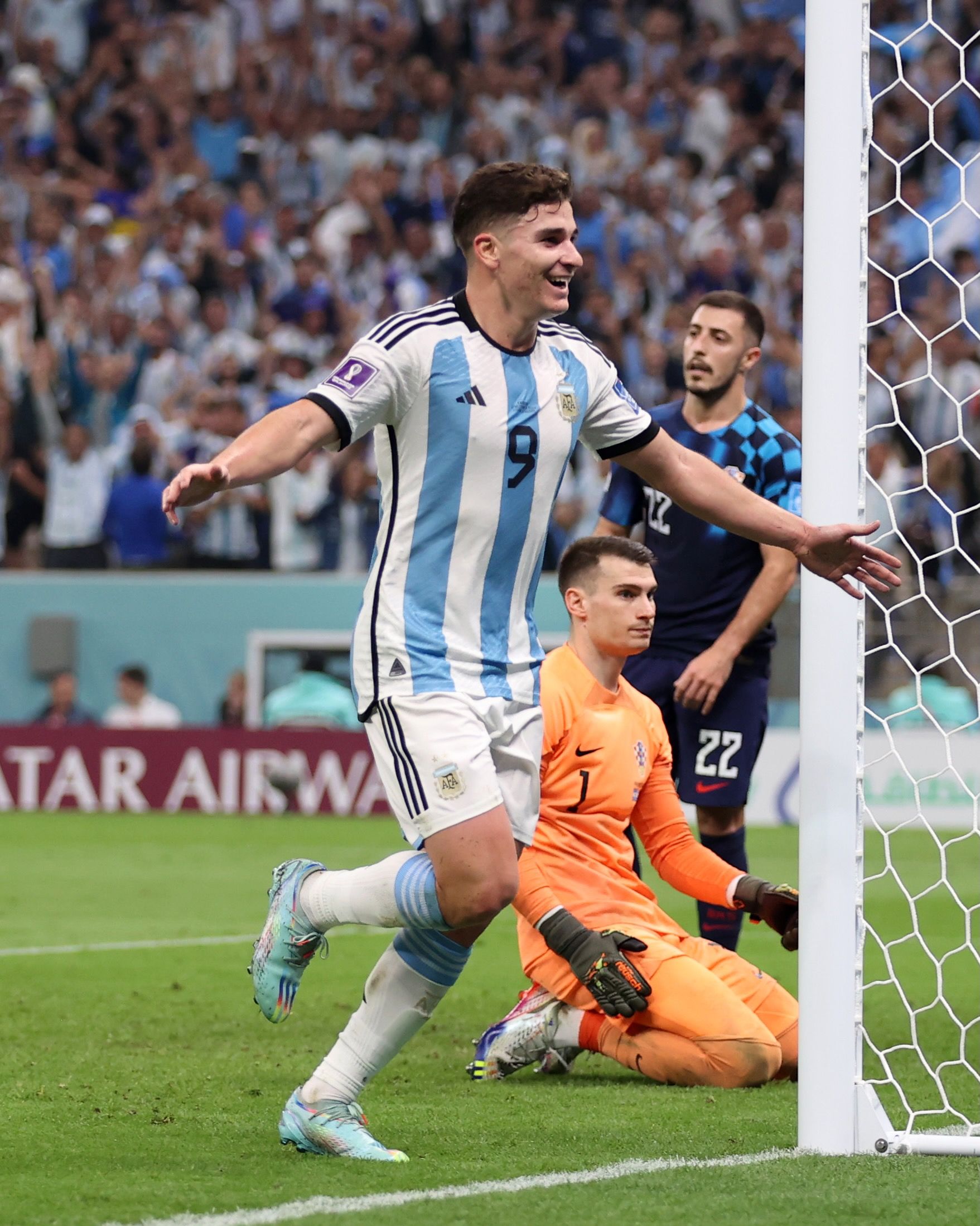 Masa Depan Julián Alvarez: Antara Pilihan Arsenal dan Era Baru Argentina