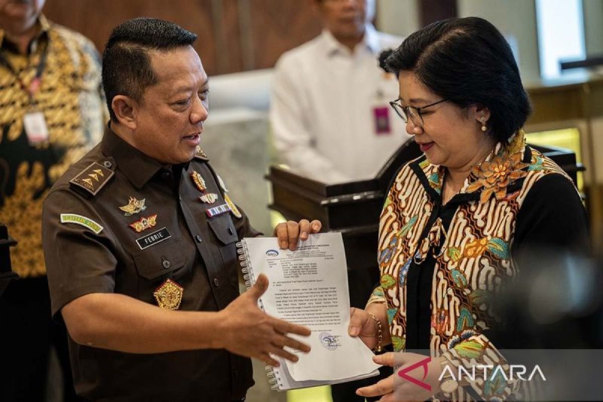 Misteri Brankas Rp60 Miliar di Cafe de'Clan: Benarkah Terkait Penguntitan Jampidsus?