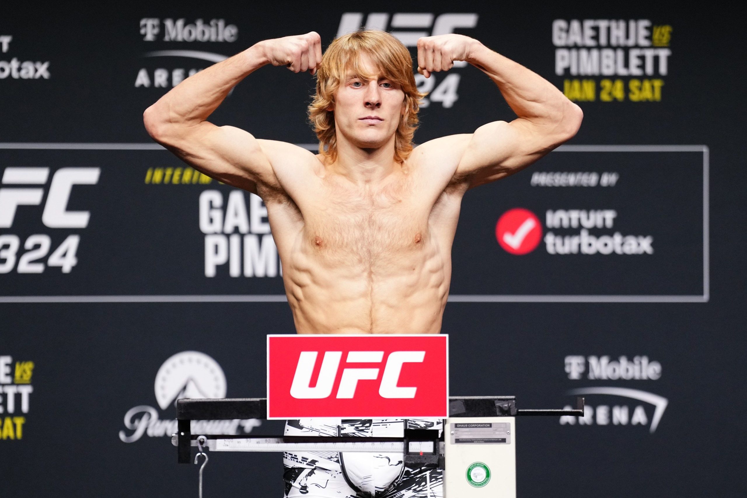 Paddy Pimblett Bersinar di UFC 329: Menjemput Takhta Baru Saat Bintang Utama Tumbang