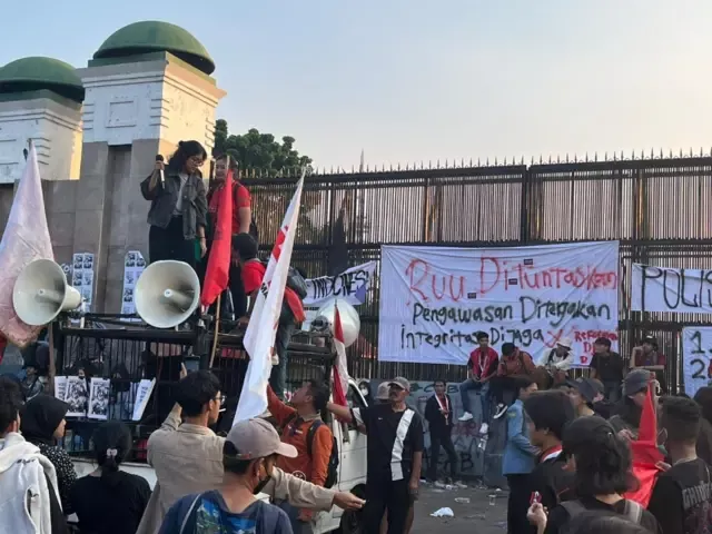 Rangkuman Berita Hari Ini: Dari Aksi Demo di Jakarta hingga Gebrakan Pendidikan Nasional