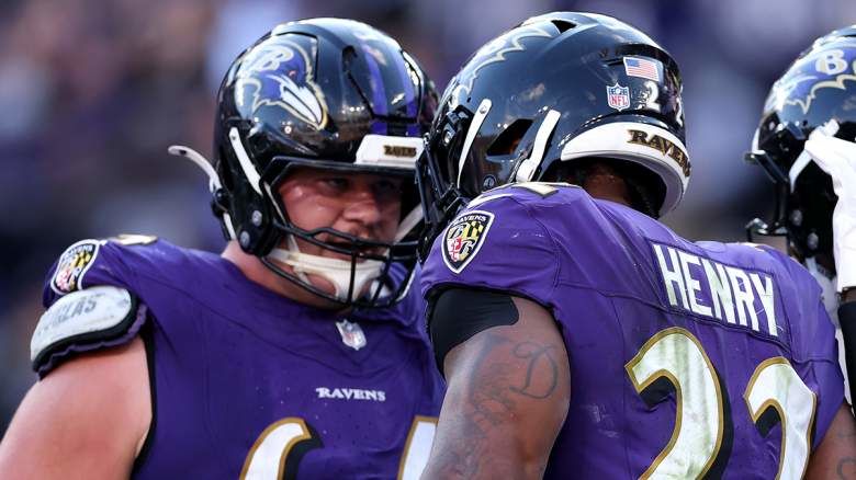 Ravens Secure Veteran Ethan Pocic to Anchor Offensive Line Following Linderbaum Departure