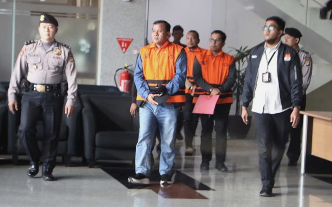 Skandal 'Naik Kelas' Suap Jabatan di Kuansing: Dari Pajero Hingga Land Cruiser Rp2 Miliar
