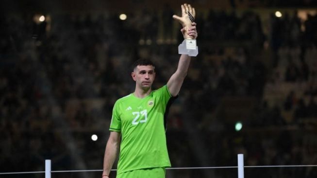 Usai Tampil Heroik di Piala Dunia, Emiliano Martinez Siap Hengkang ke Juventus