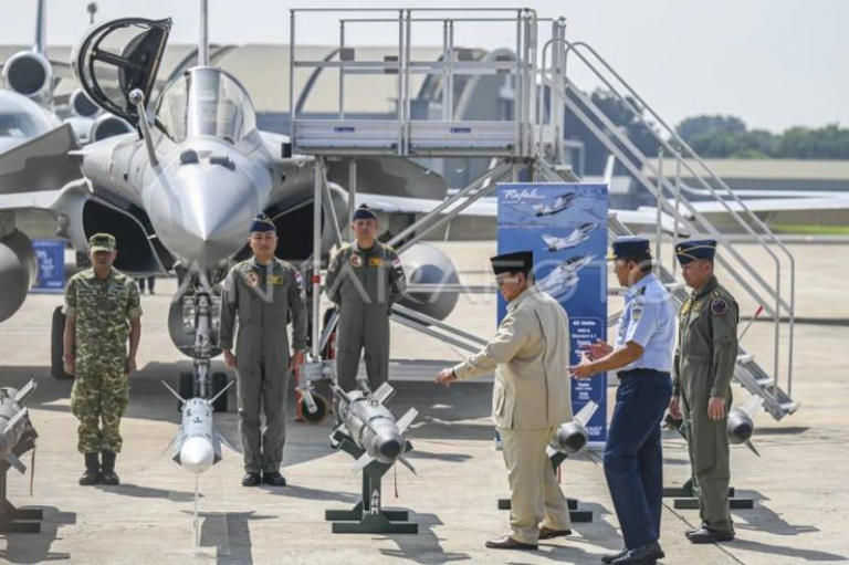 Aksi Cepat TNI AU: Dari Modernisasi Rafale hingga Kirim Ratusan Ton Bantuan ke NTT
