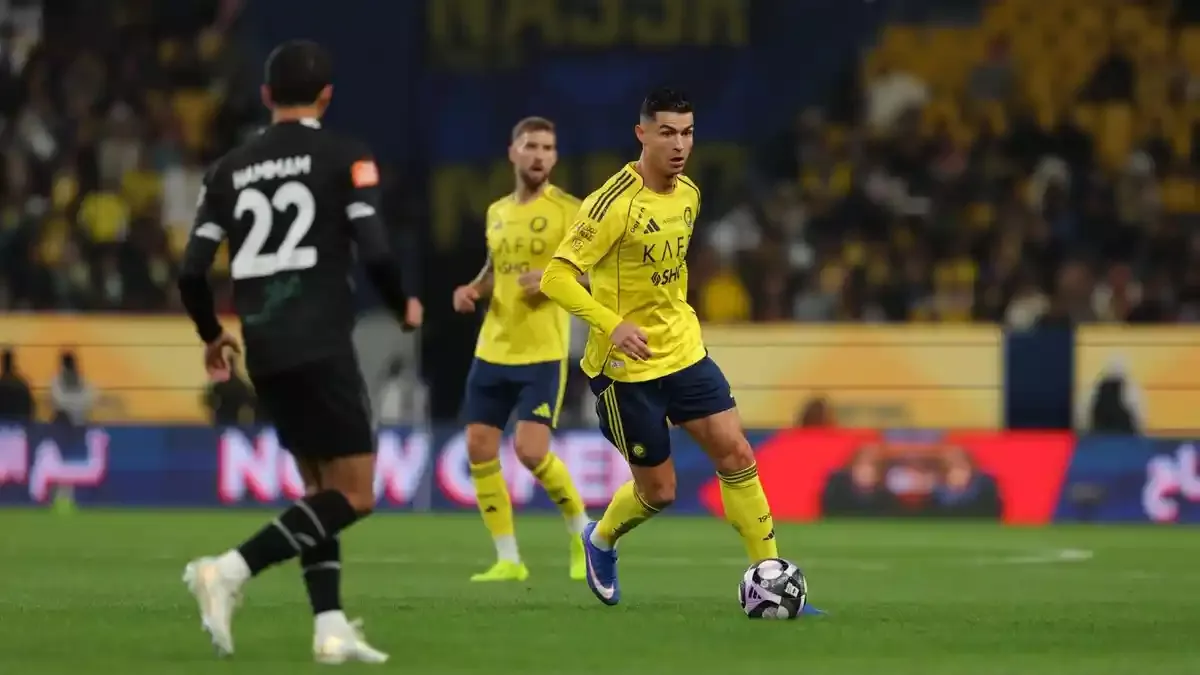 Al Nassr Menggila Tanpa Ronaldo: Debut Manis Postecoglou dan Gejolak Bursa Transfer Liga Saudi