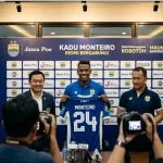 ambisi-besar-maung-bandung-lini-belakang-persib-bandung-makin-padat-empat-bek-asing-siap-berebut-tempat-utama-150x150 Ensiklopedia
