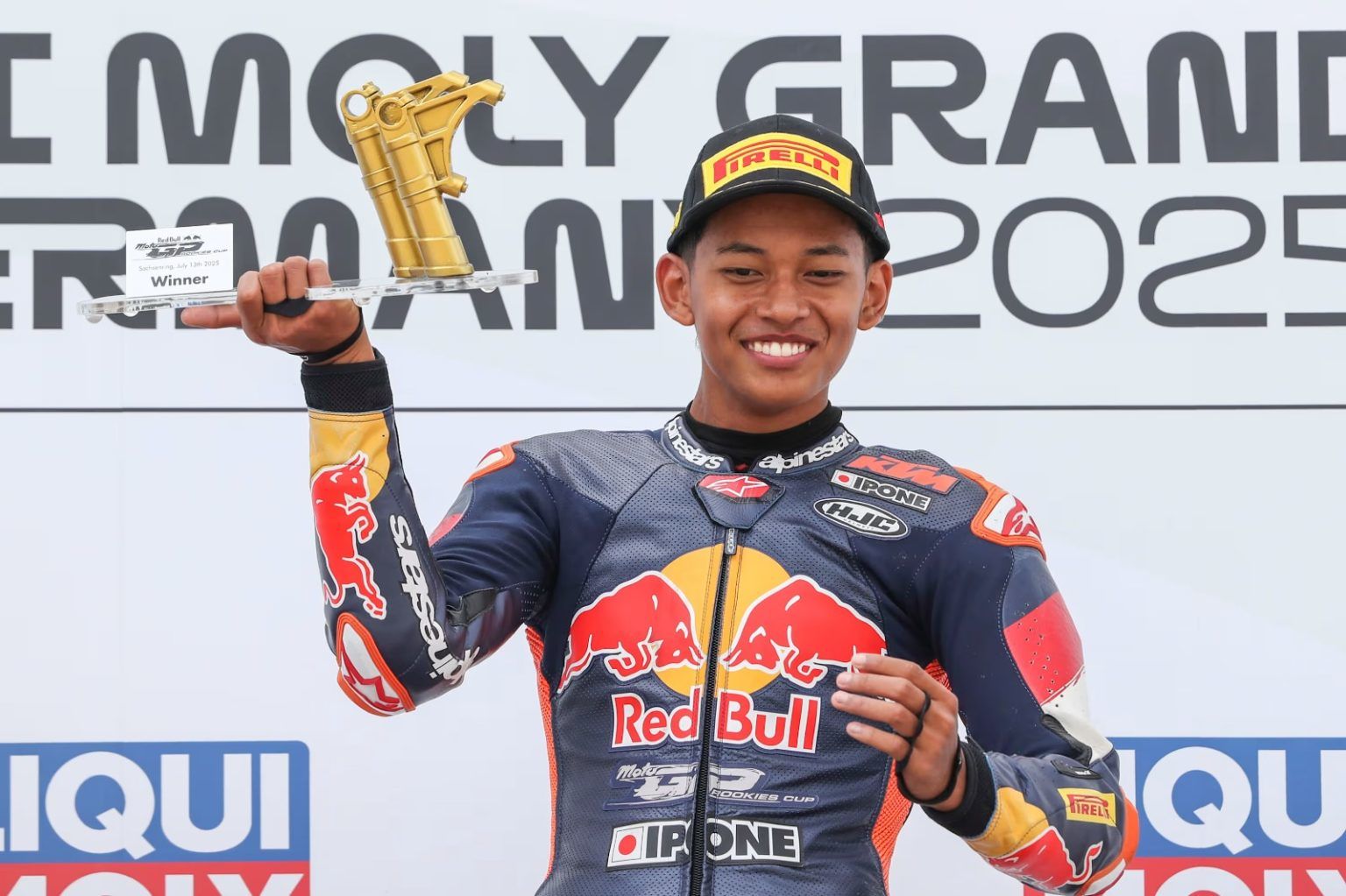 Anomali di Aragon: Veda Ega Pratama Tergelincir ke Posisi 7 Klasemen Moto3 2026