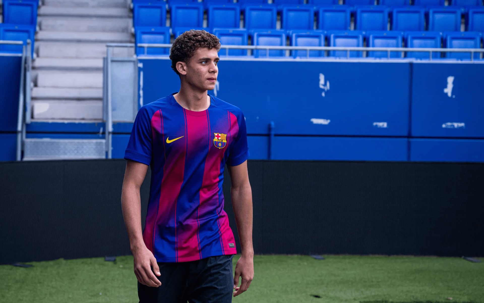 Barcelona Siap Rapatkan Hamza Abdelkarim: Peluang Bermain di Tim Utama Terbuka