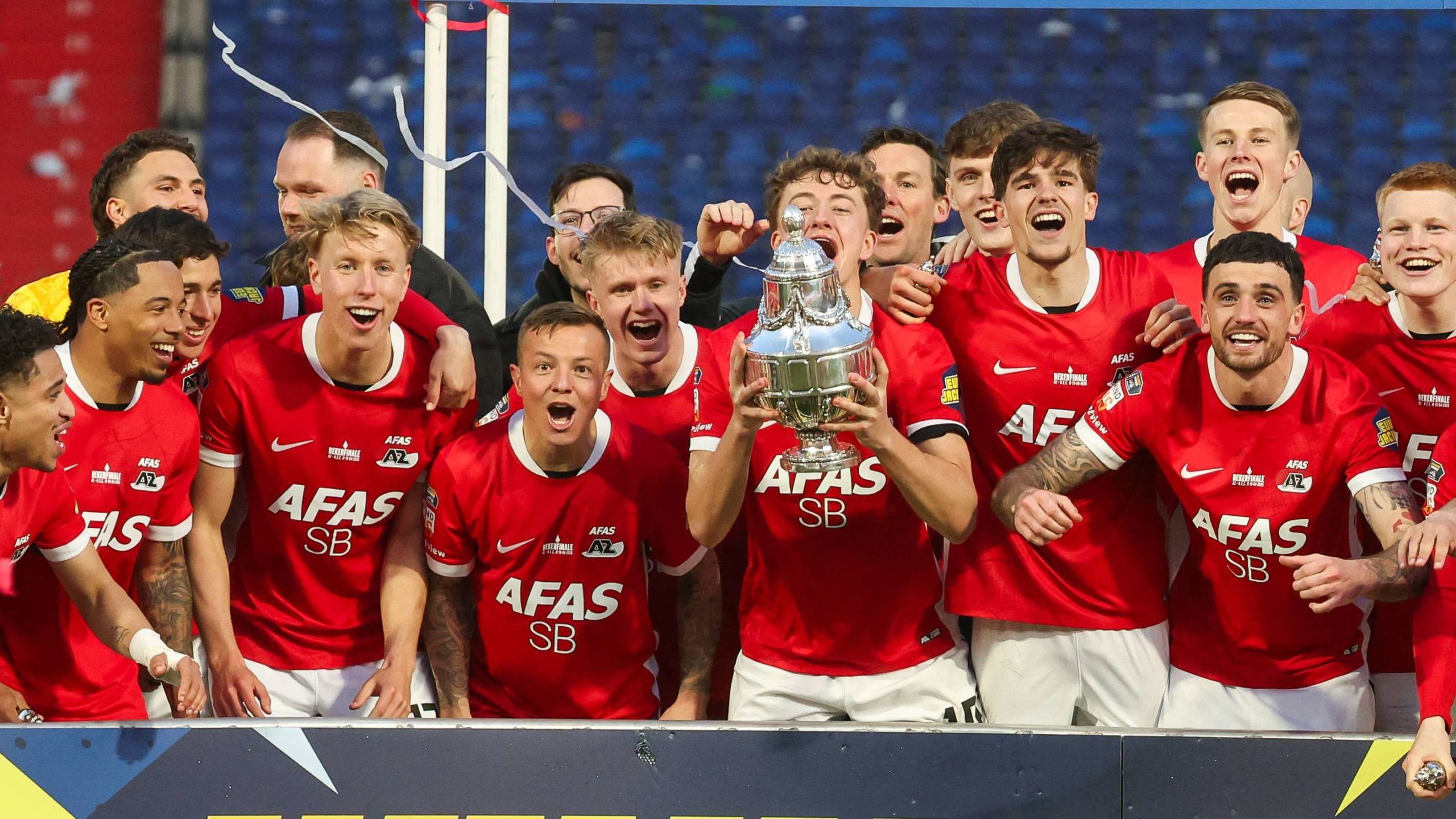 Blunder Rekan Setim Bongkar Rencana Kepindahan Bintang AZ Alkmaar