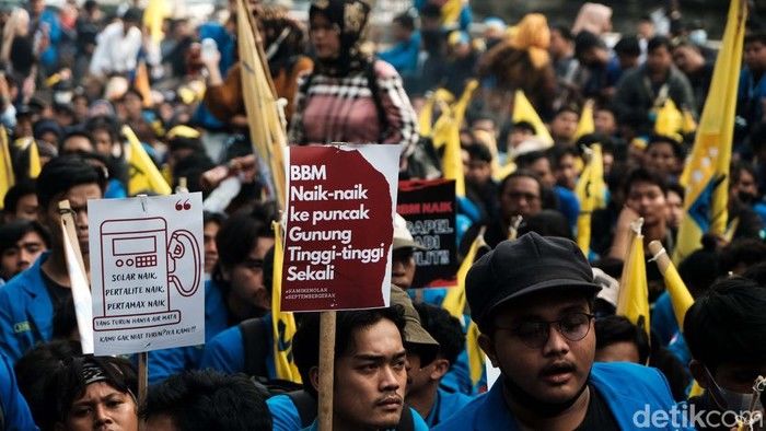 Dinamika Harga Bahan Bakar Minyak di Indonesia: Jaminan Harga Subsidi di Tengah Gelombang Demo Mahasiswa