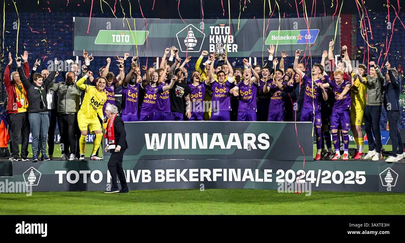 Drama di De Kuip: Go Ahead Eagles Comeback Dramatis Tahan Imbang Feyenoord!