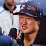 drama-kursi-red-bull-kisah-yuki-tsunoda-dipanggil-balik-ke-f1-saat-bersantai-di-pantai-yunani-150x150 Ensiklopedia