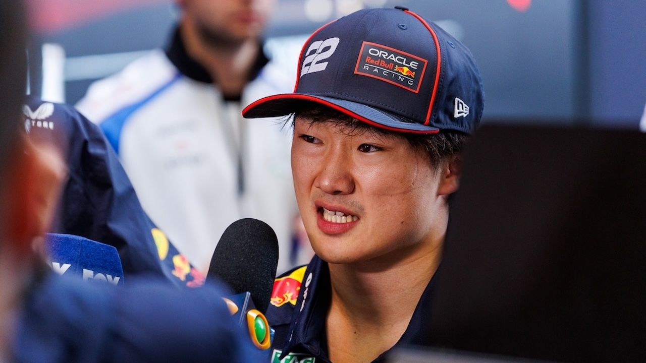 Drama Kursi Red Bull: Kisah Yuki Tsunoda Dipanggil Balik ke F1 Saat Bersantai di Pantai Yunani