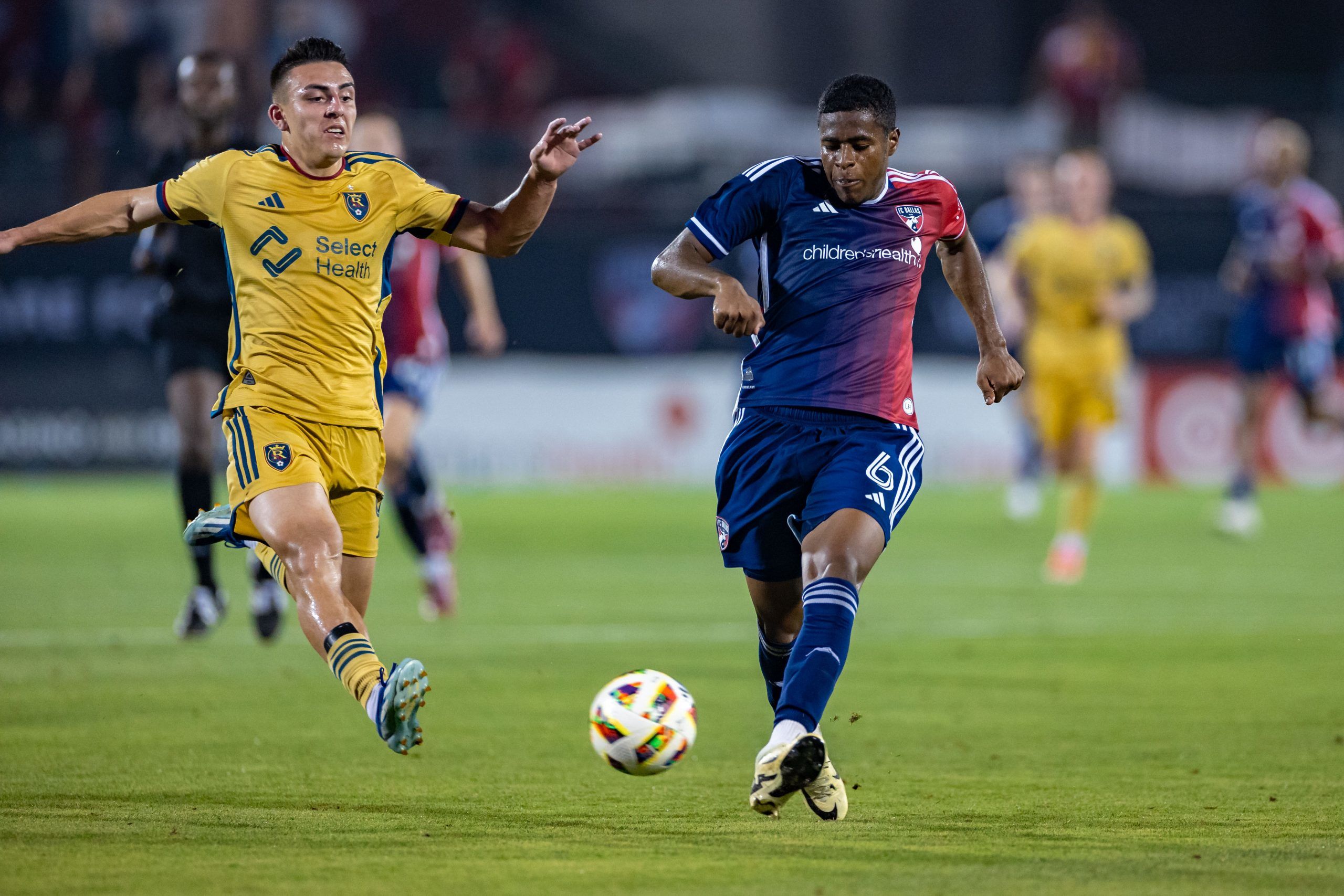 Drama Tujuh Gol di America First Field: FC Dallas Bungkam Real Salt Lake dalam Pertarungan Sengit MLS