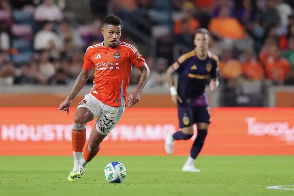 Duel Nostalgia di Shell Energy Stadium: Houston Dynamo Berhasil Redam Perlawanan LA Galaxy